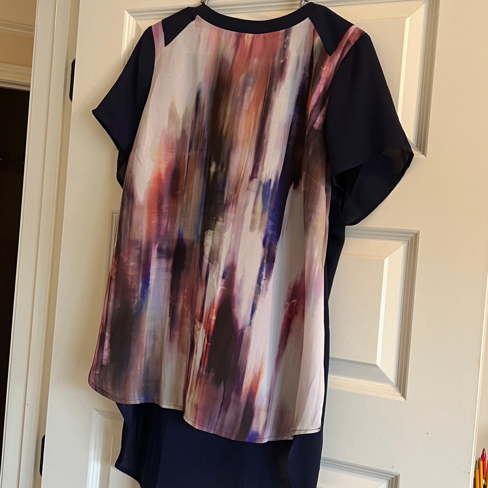 Lane Bryant multi color abstract  print Navy Blouse - Picture 3 of 3